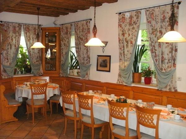 San Im Gasthof Mayd Hotel Erlangen Exterior photo